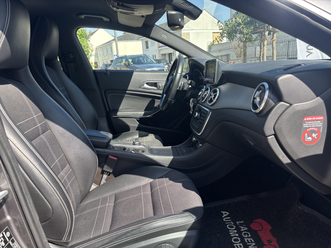 Mercedes Classe CLA — 13