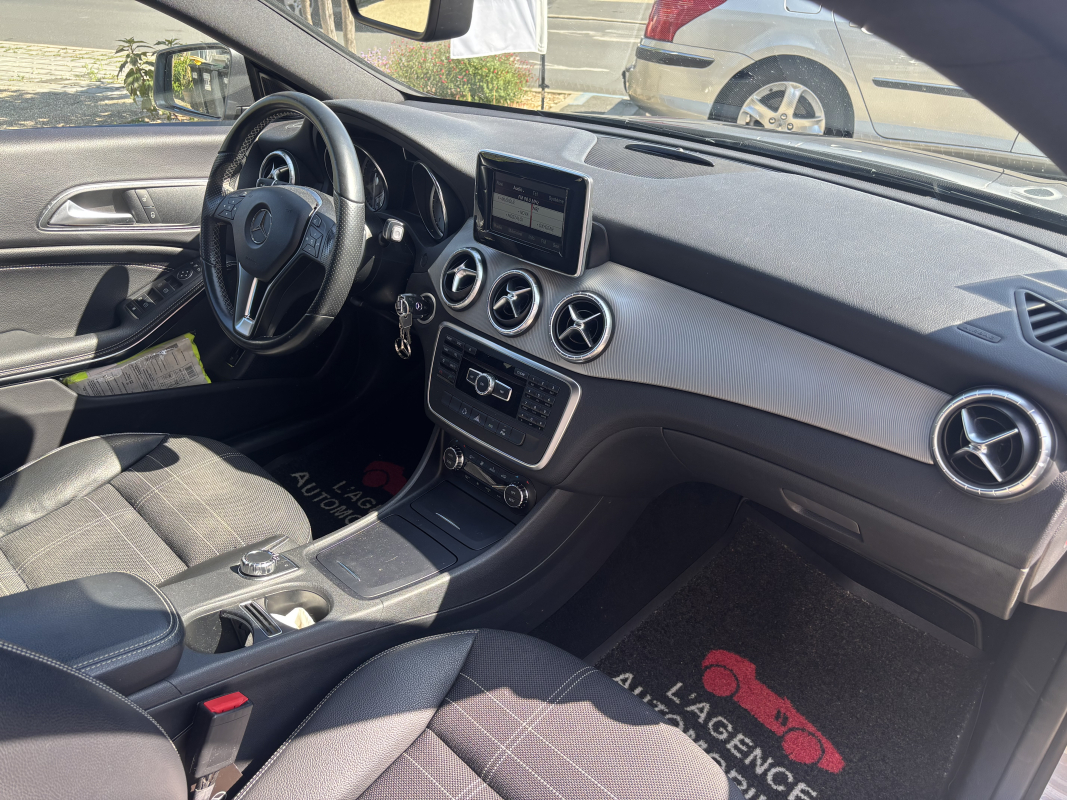 Mercedes Classe CLA — 12