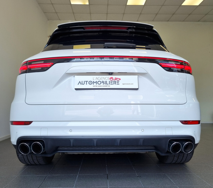 Porsche Cayenne — 7