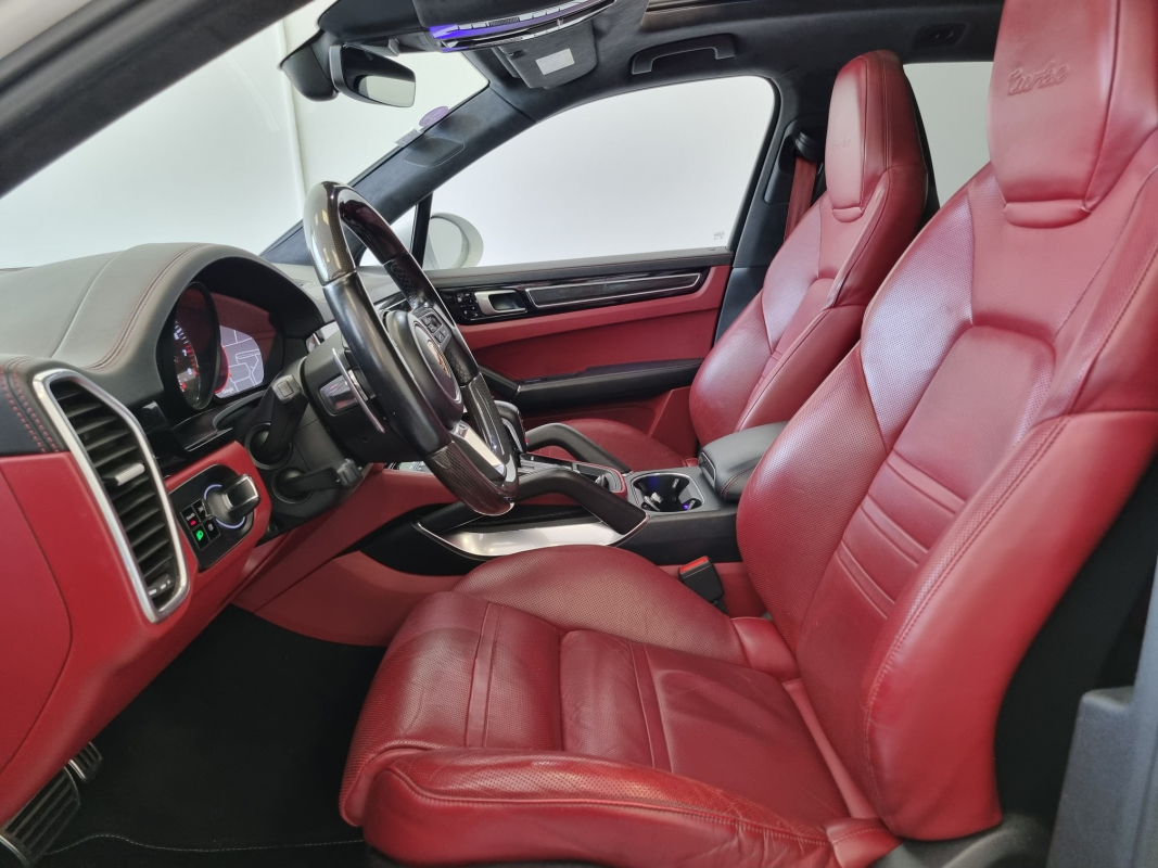 Porsche Cayenne — 19