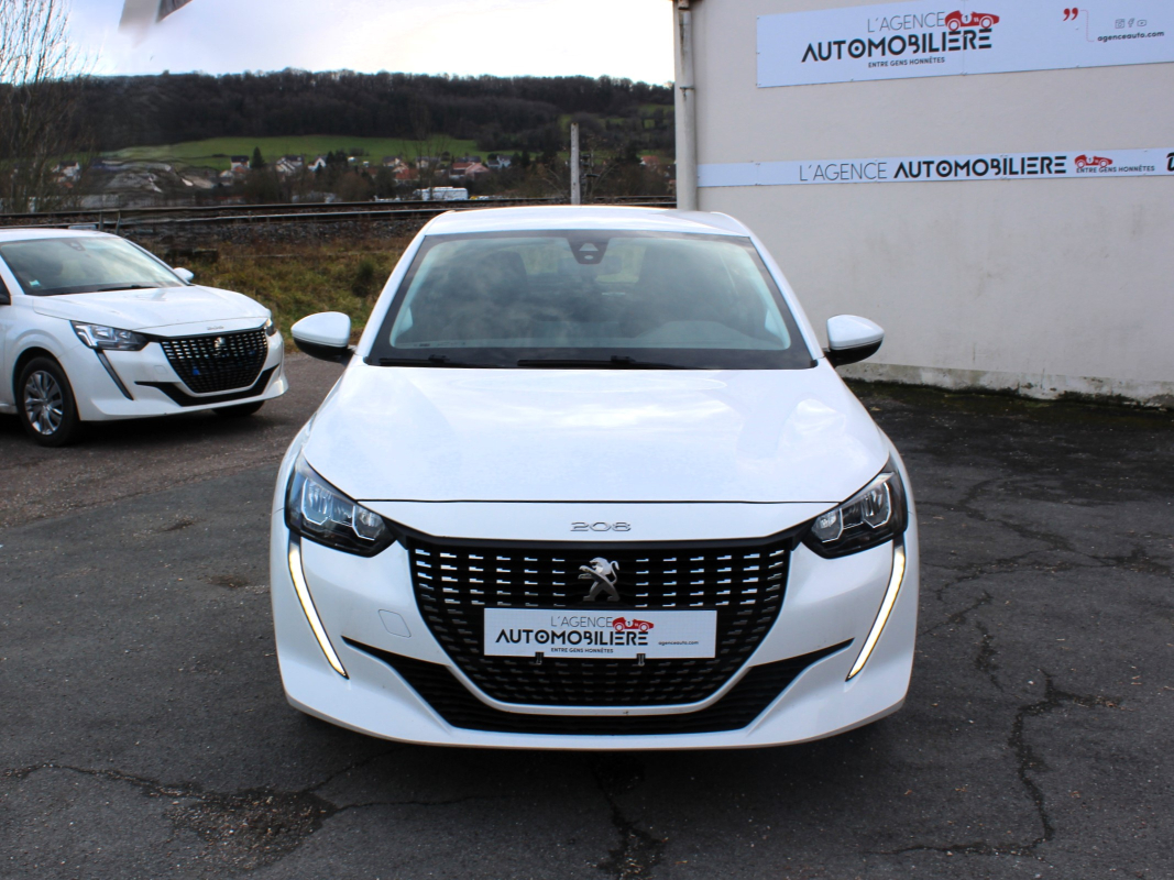 Peugeot 208 — 2