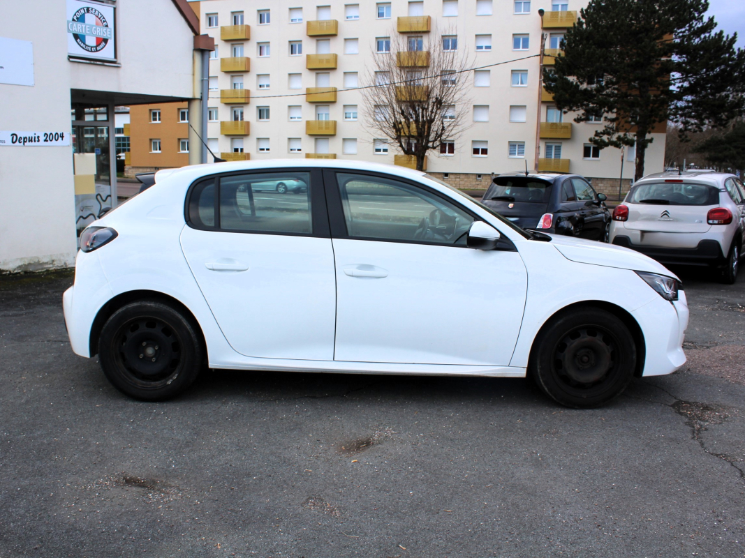 Peugeot 208 — 21