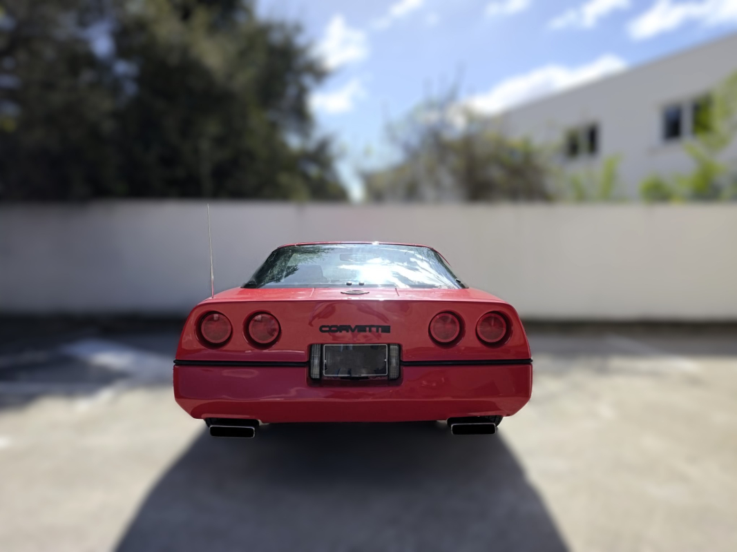 Chevrolet Corvette — 4