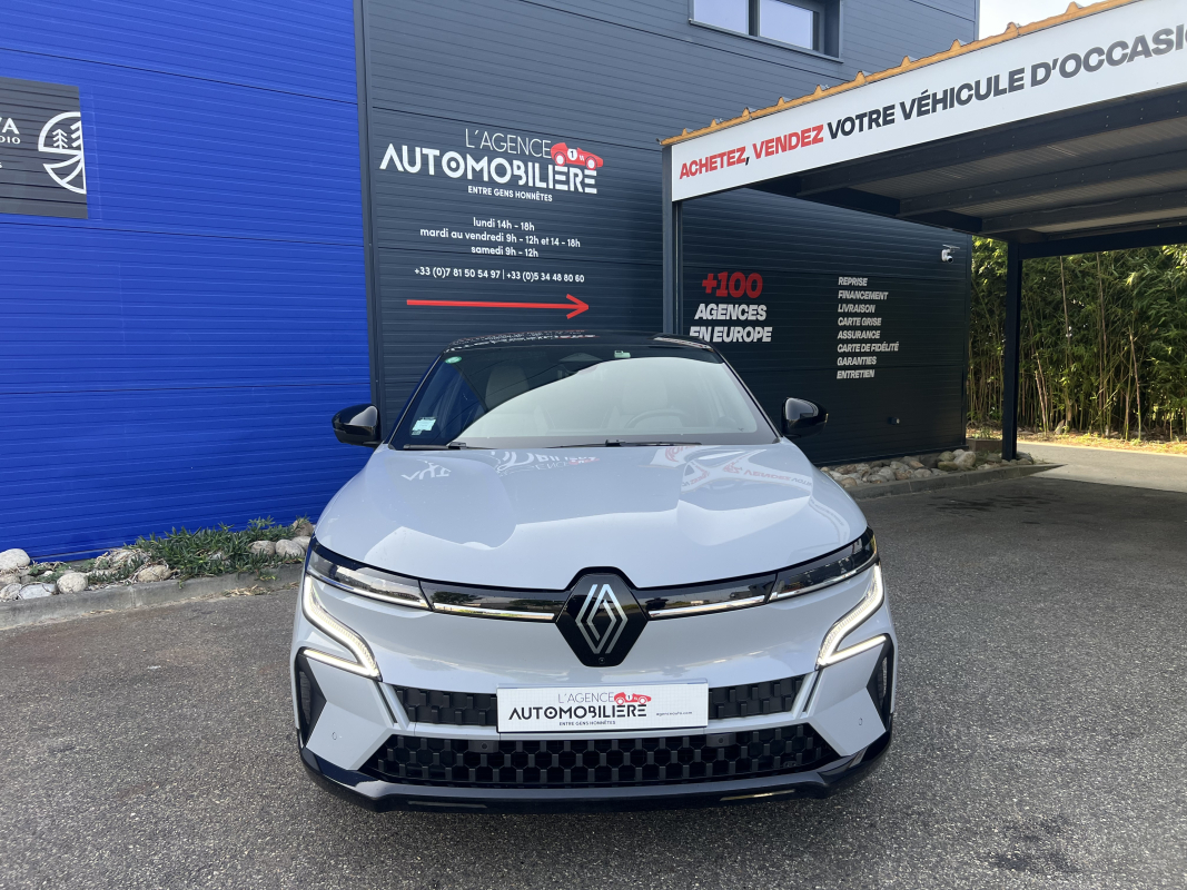 Renault Megane — 3