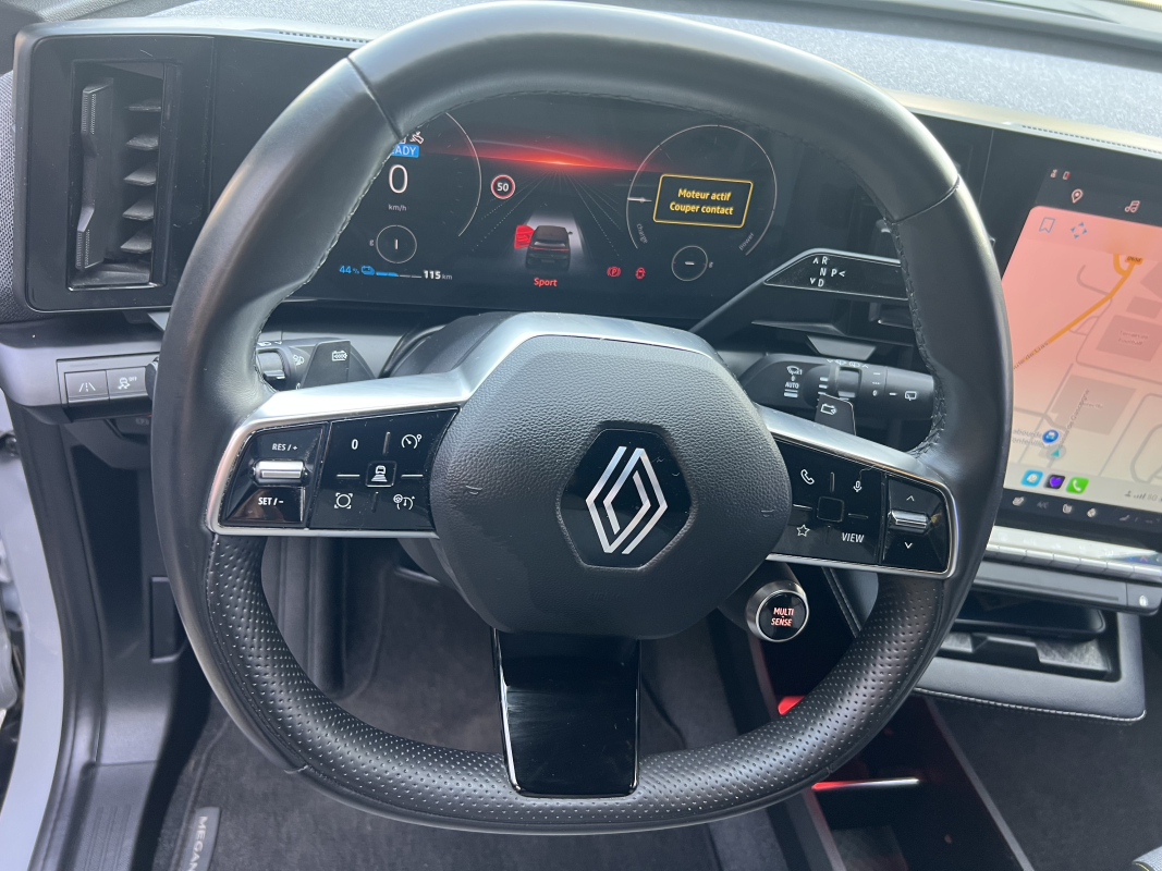 Renault Megane — 12