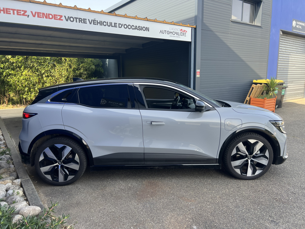 Renault Megane — 9