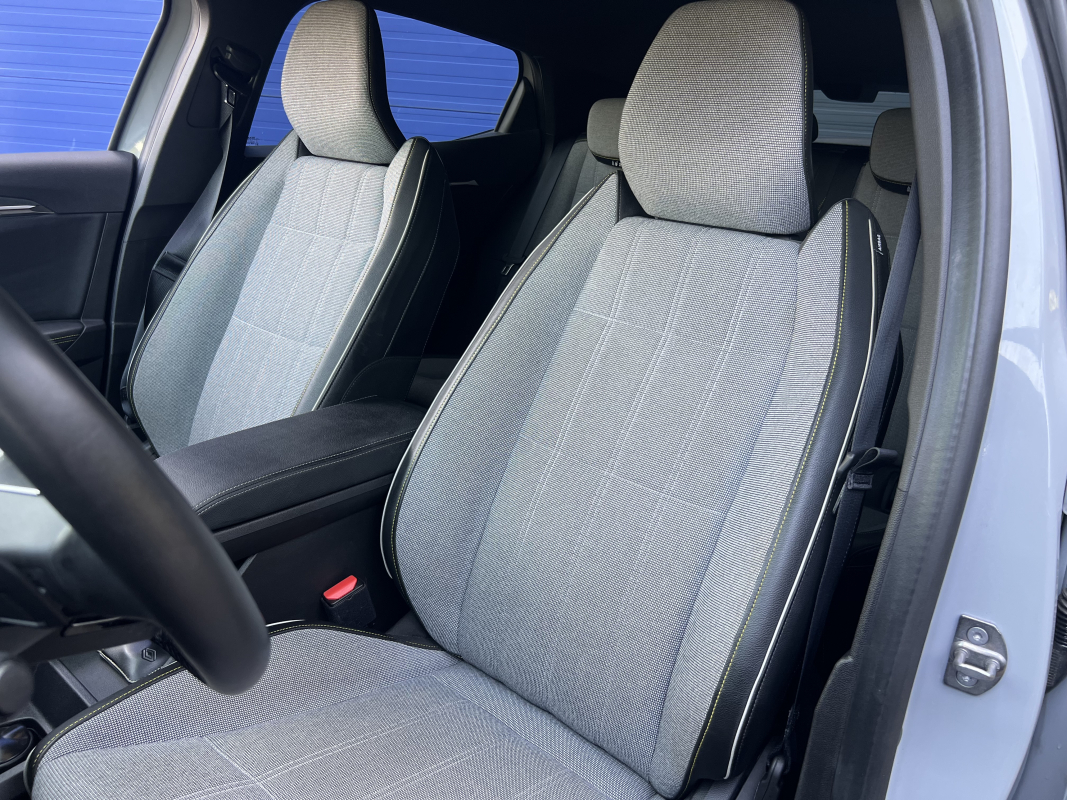 Renault Megane — 10