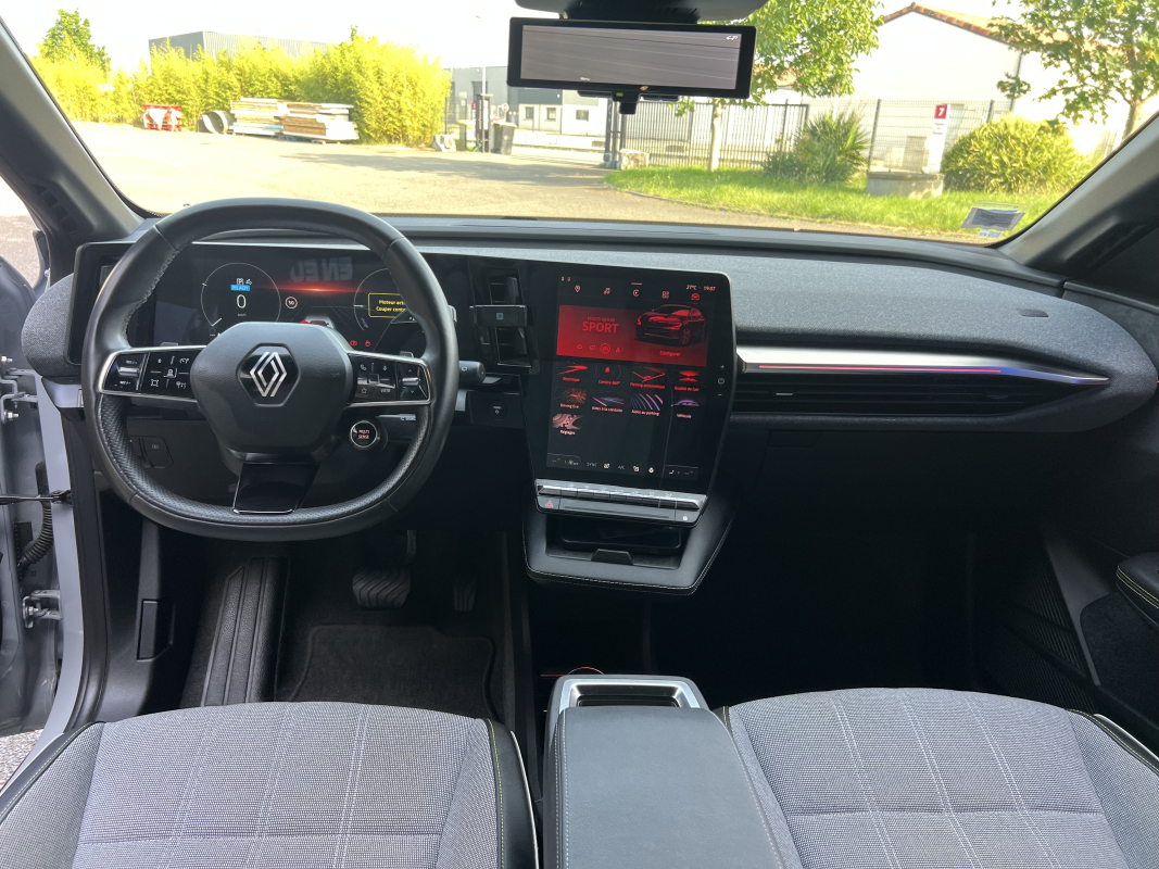 Renault Megane — 27