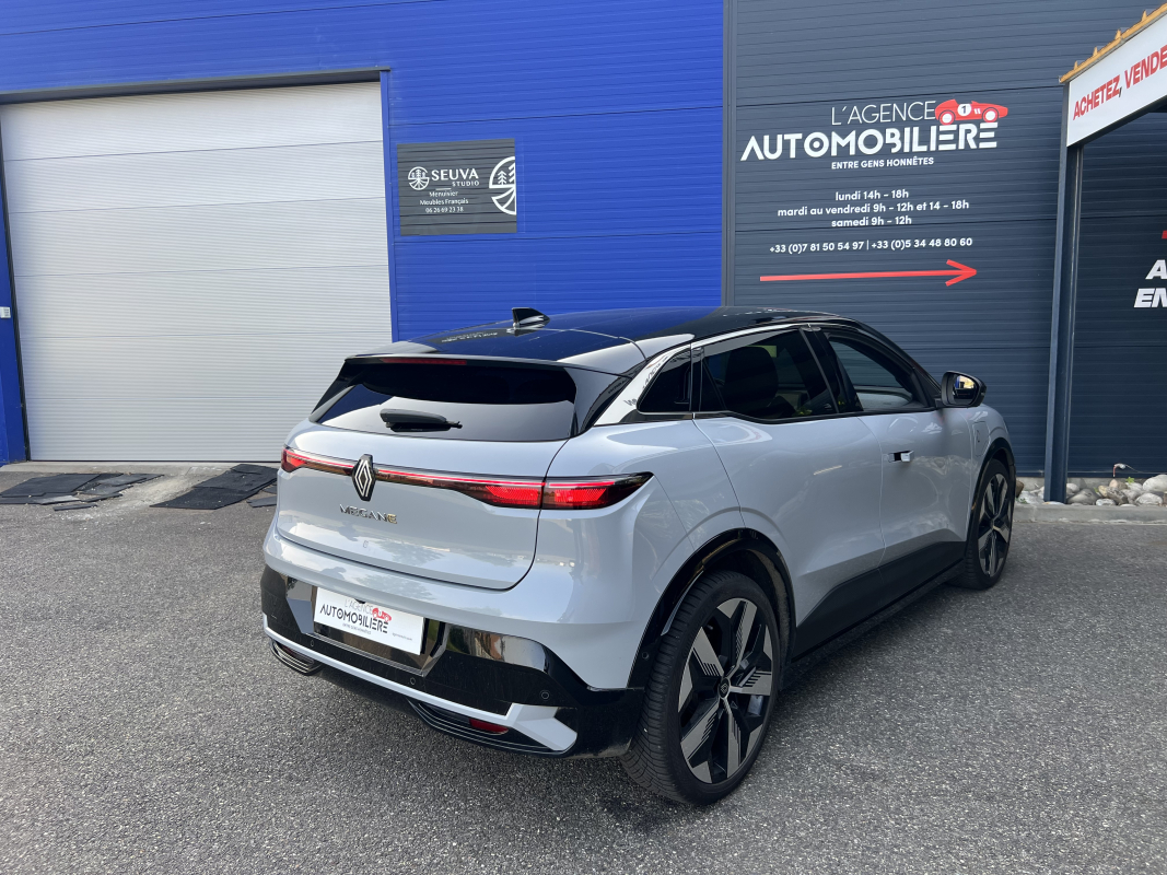 Renault Megane — 8