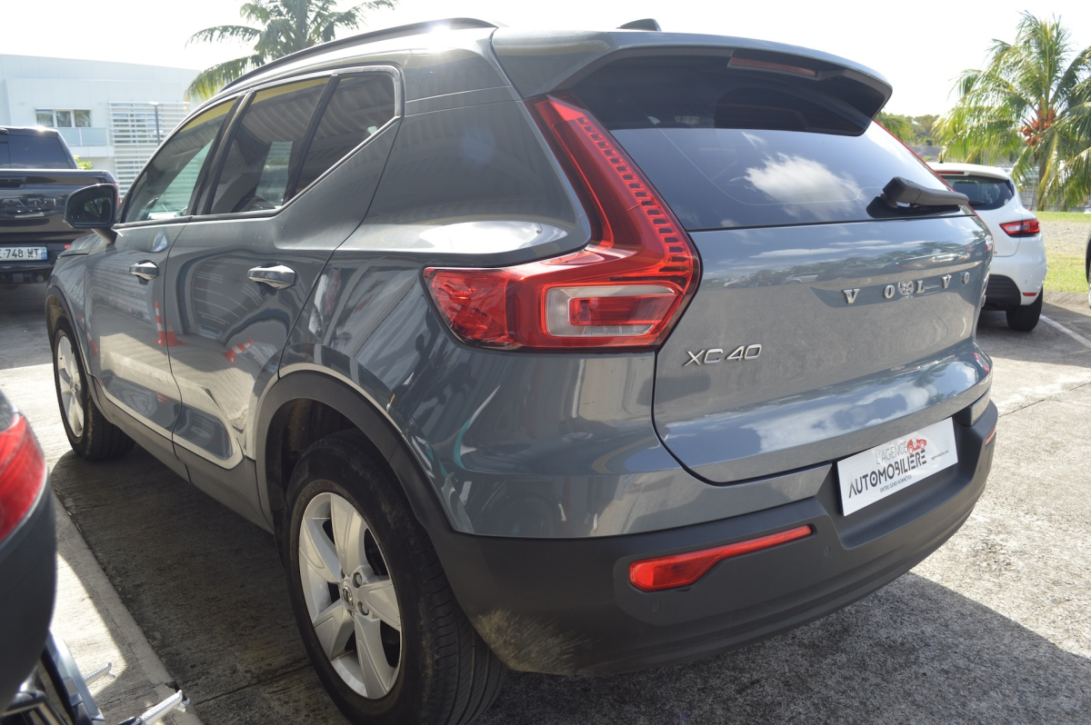 Volvo XC40 — 5