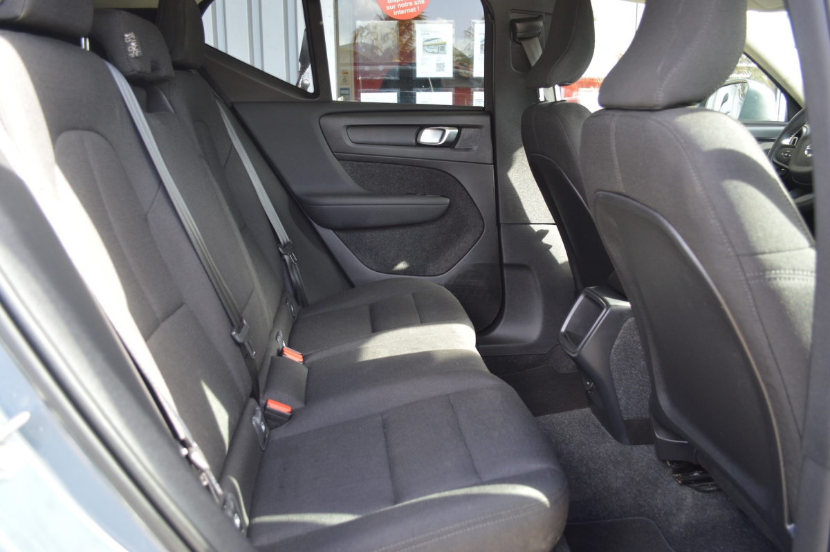 Volvo XC40 — 16