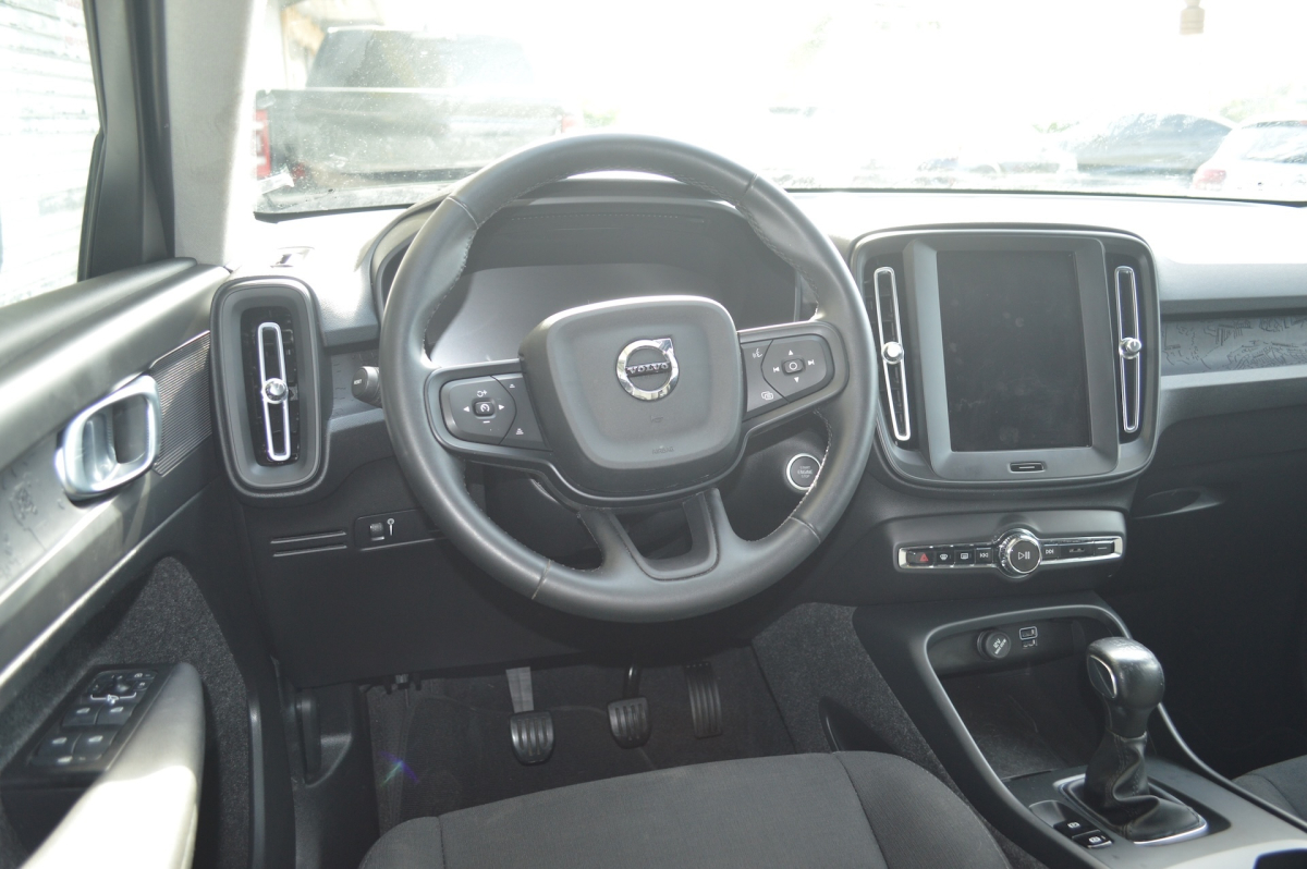 Volvo XC40 — 10