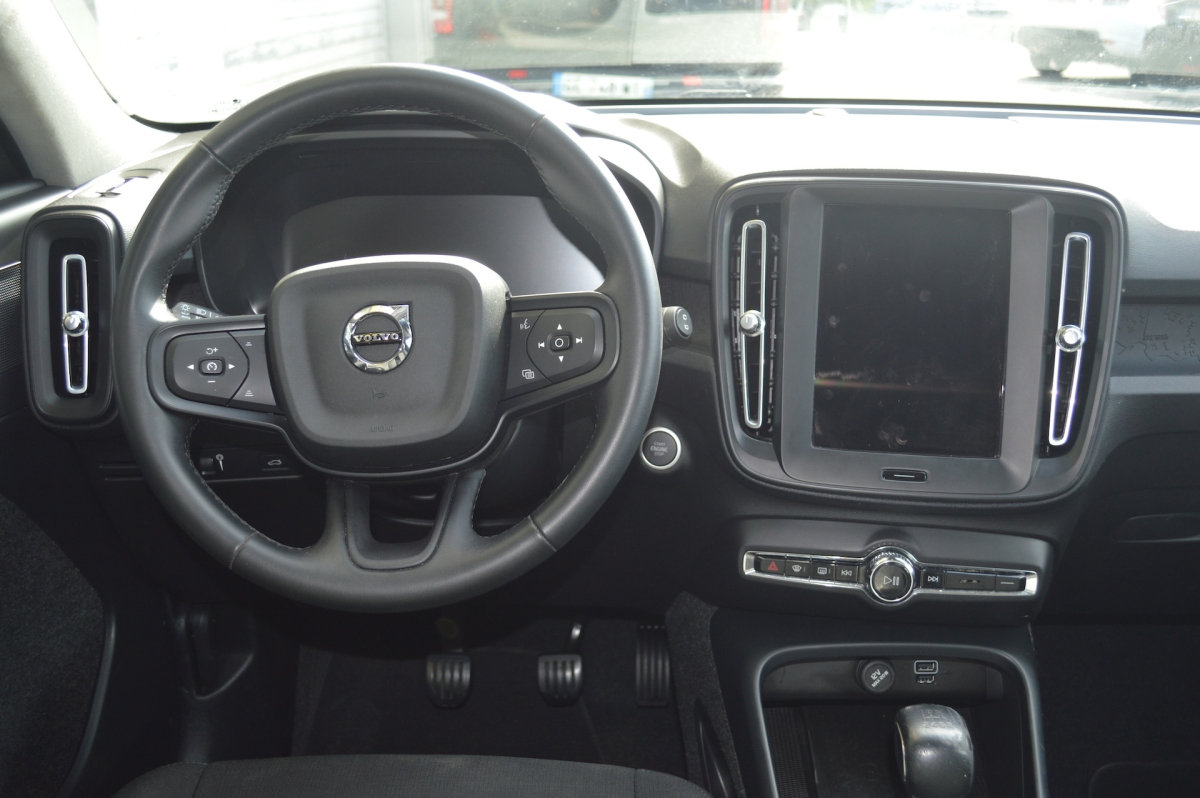 Volvo XC40 — 14