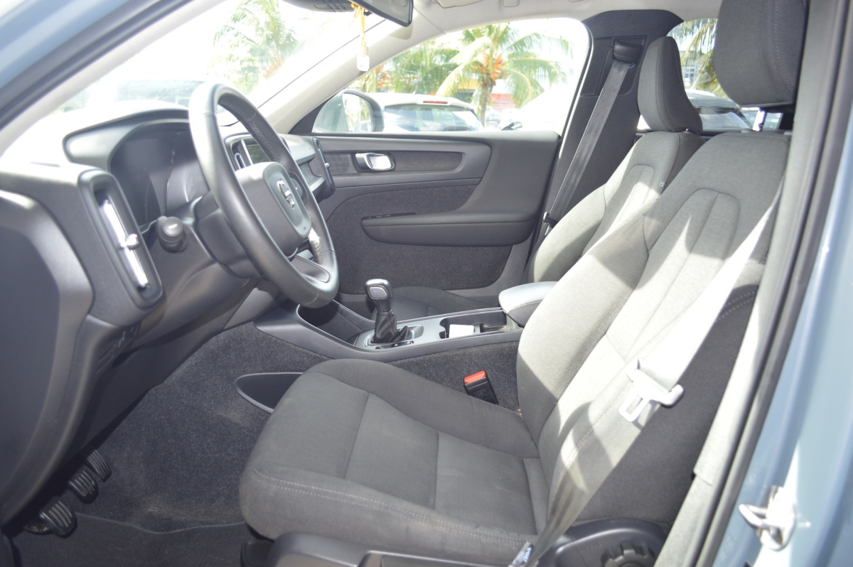 Volvo XC40 — 15