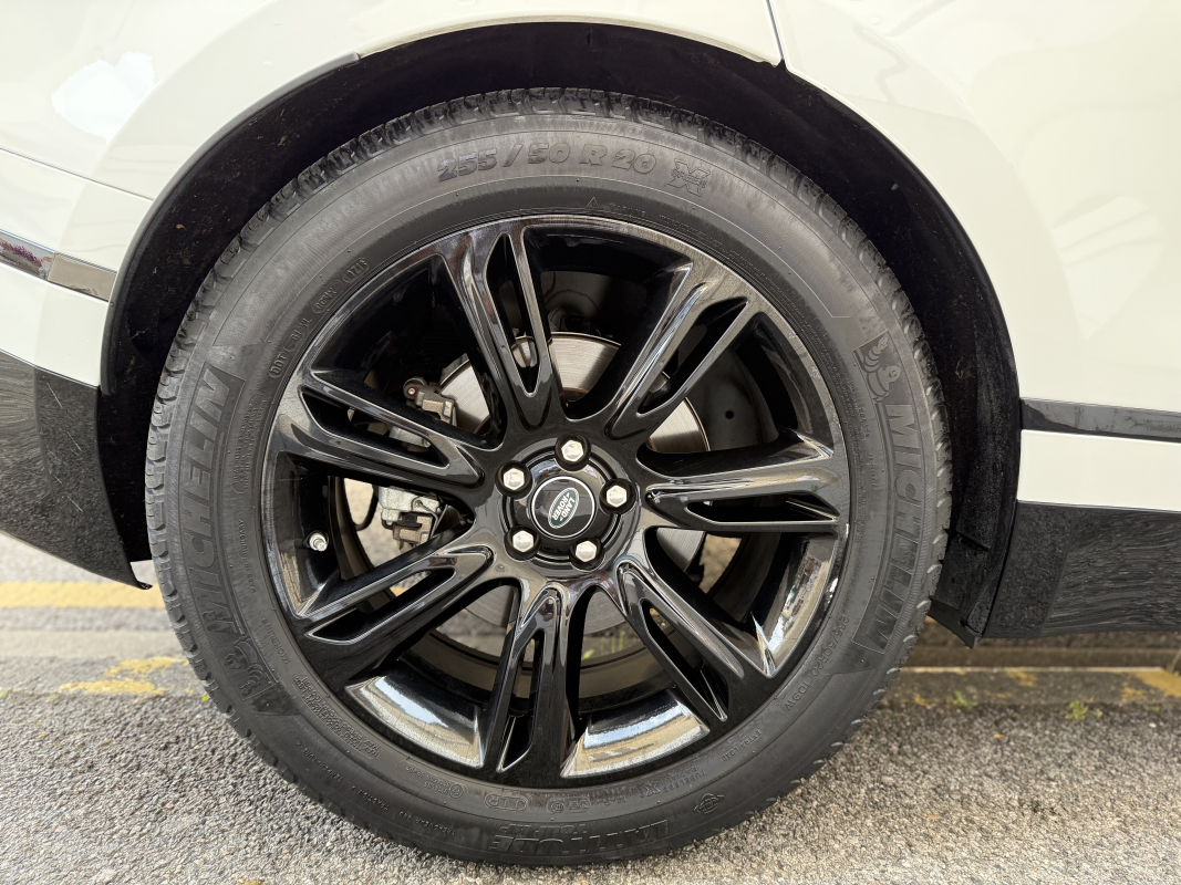 Land Rover Range Rover Velar — 21