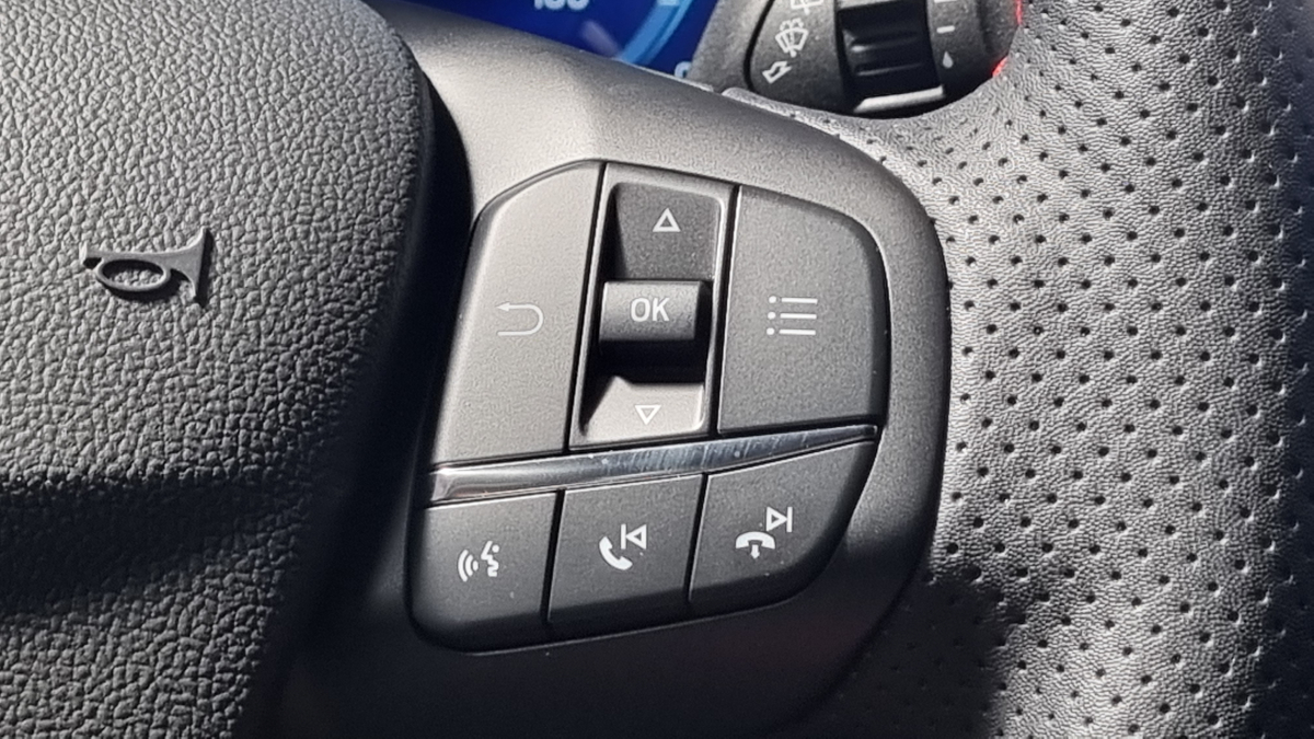 Ford Kuga — 34
