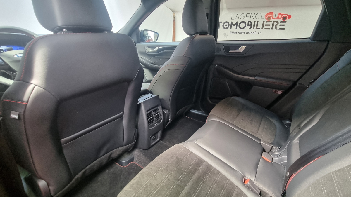 Ford Kuga — 14