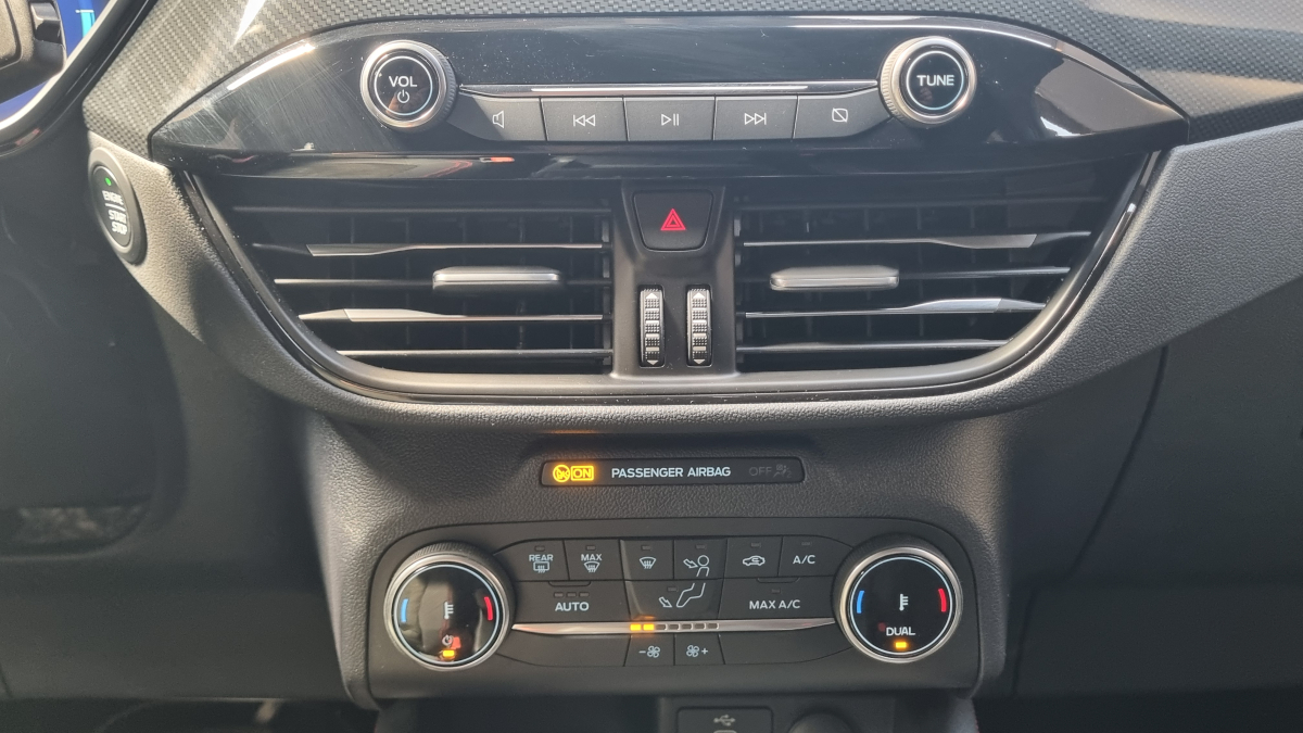 Ford Kuga — 21