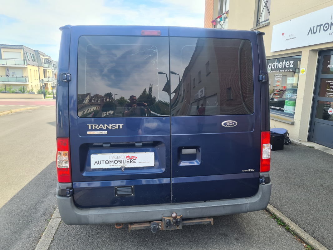 Ford Transit — 5
