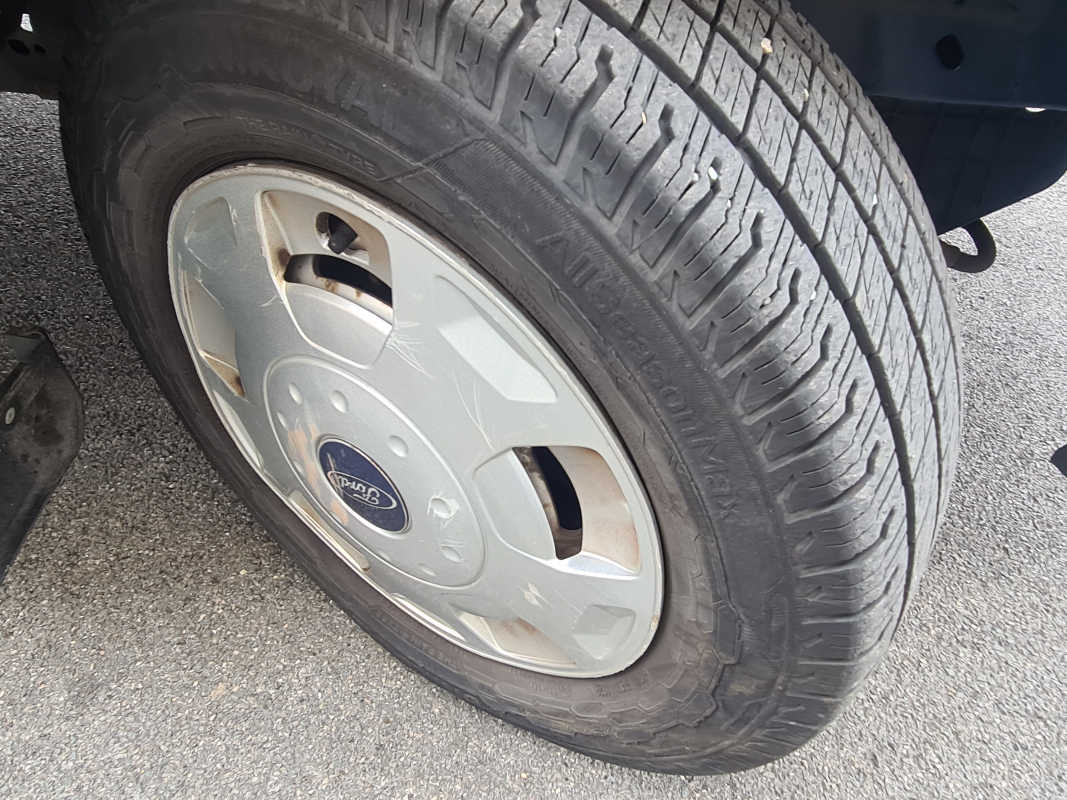 Ford Transit — 37