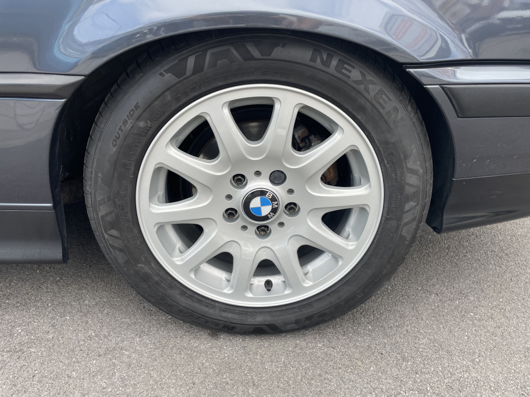 Bmw Série 3 — 21