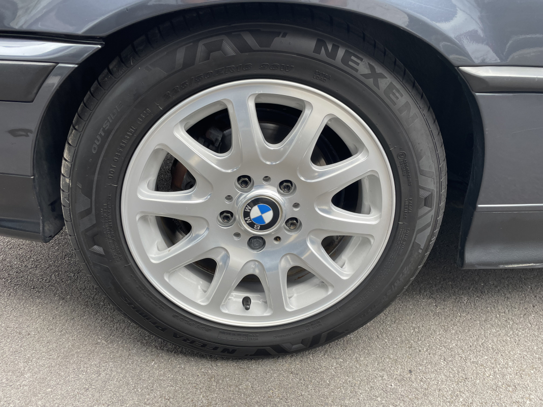 Bmw Série 3 — 23