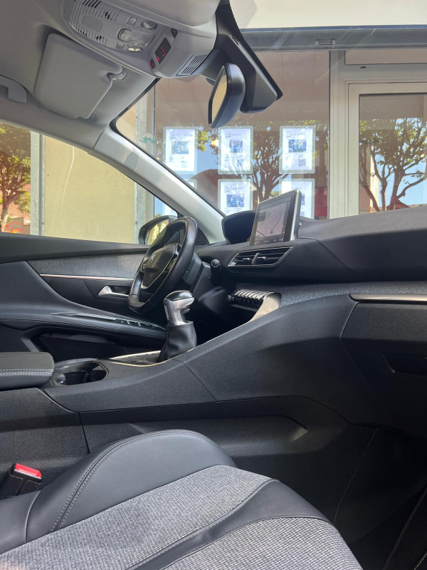 Peugeot 3008 — 11