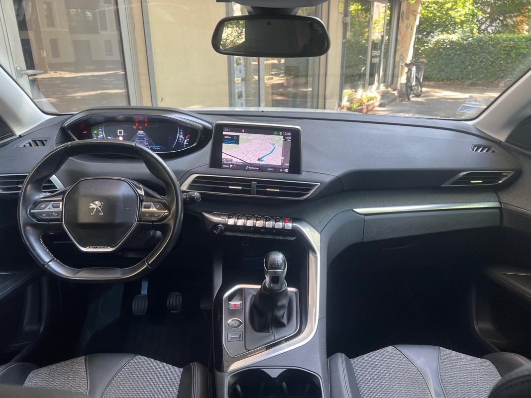 Peugeot 3008 — 7