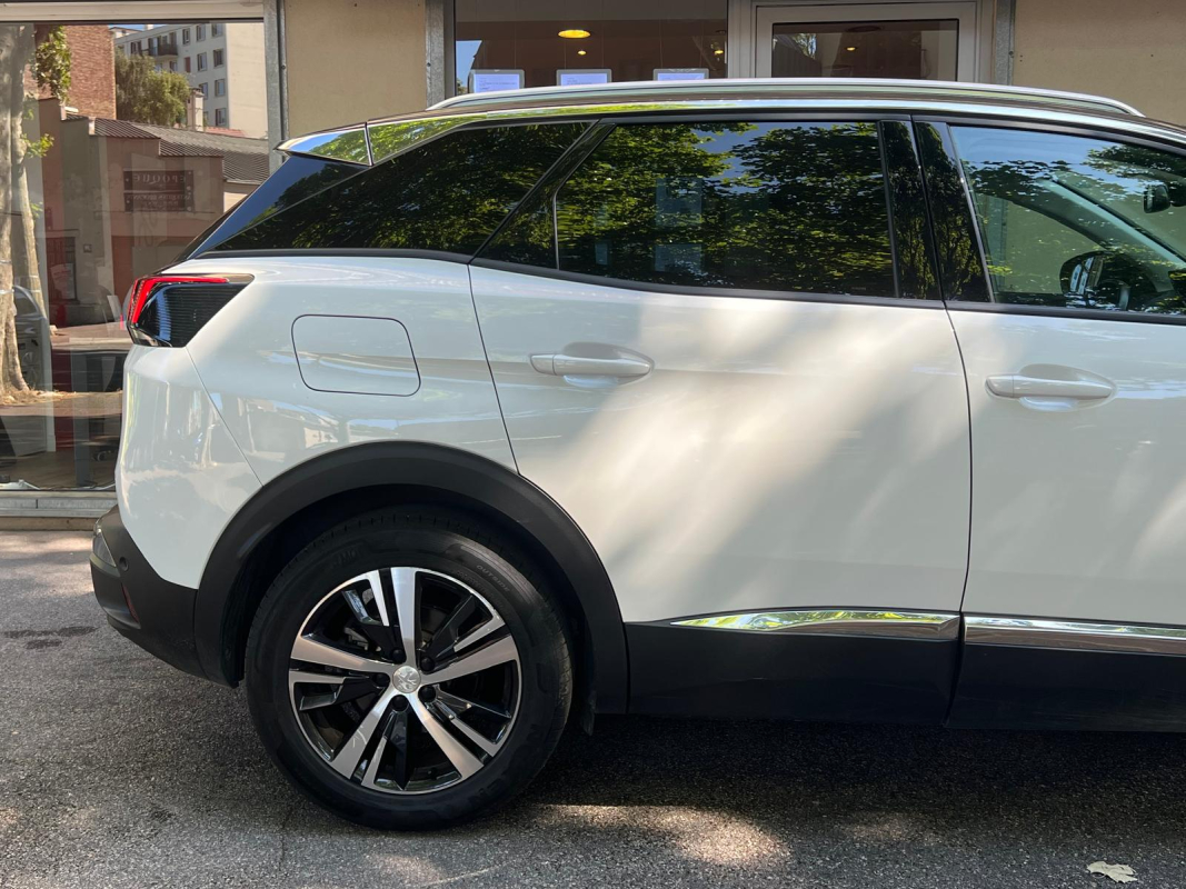 Peugeot 3008 — 23