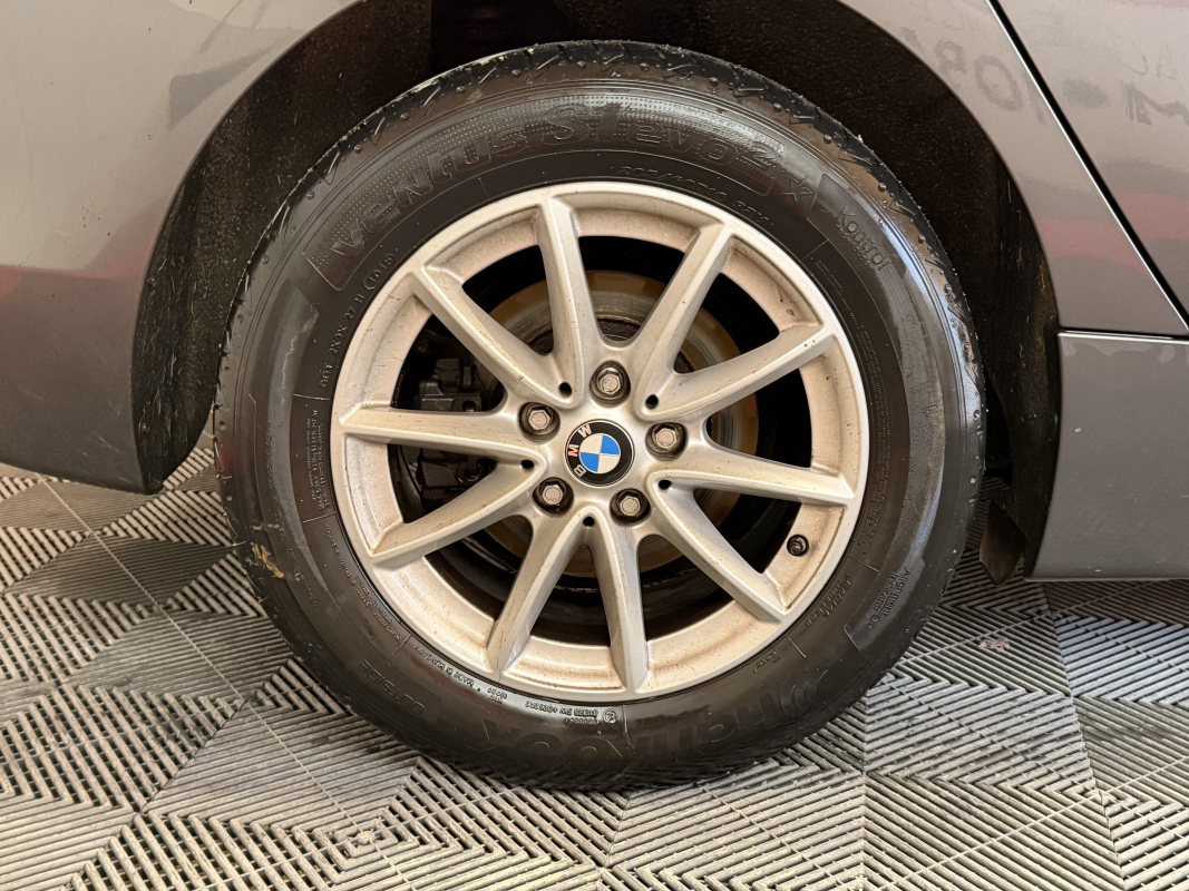 Bmw Série 2 — 24
