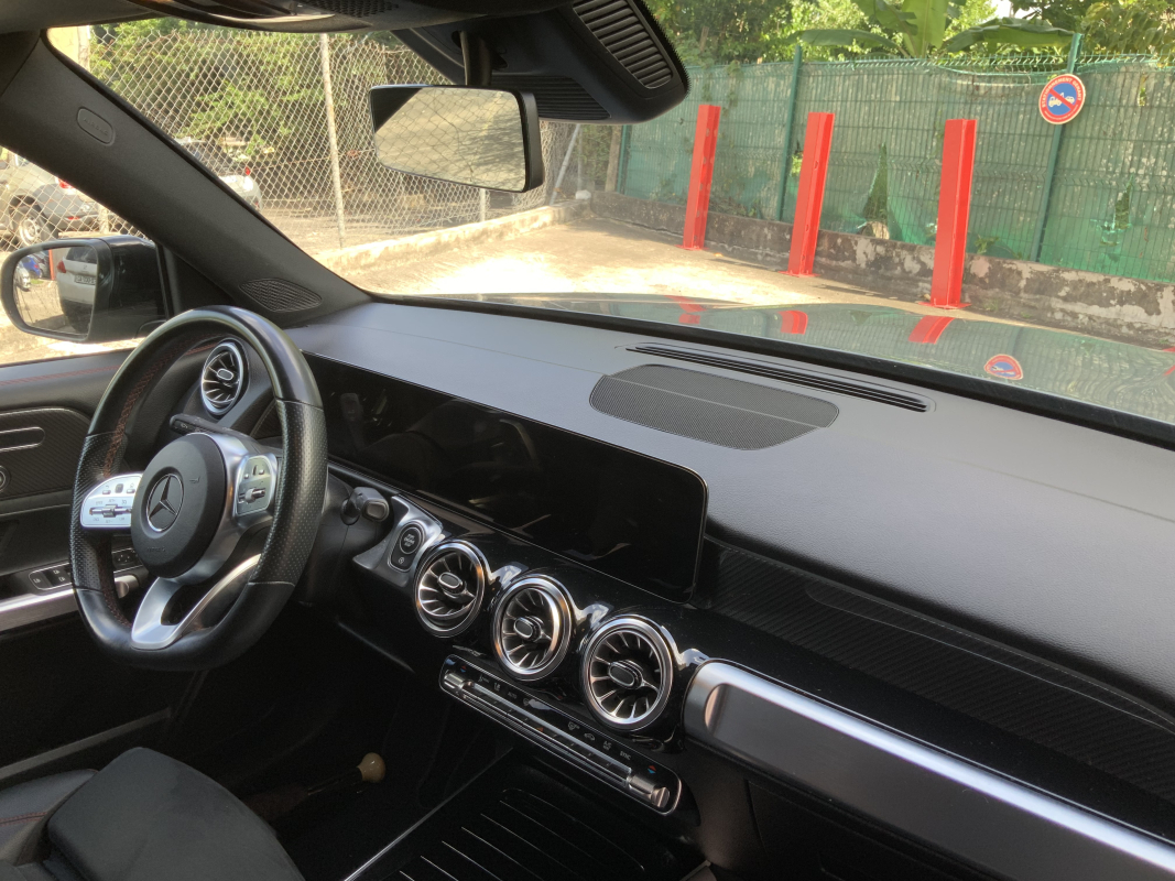 Mercedes GLB — 4