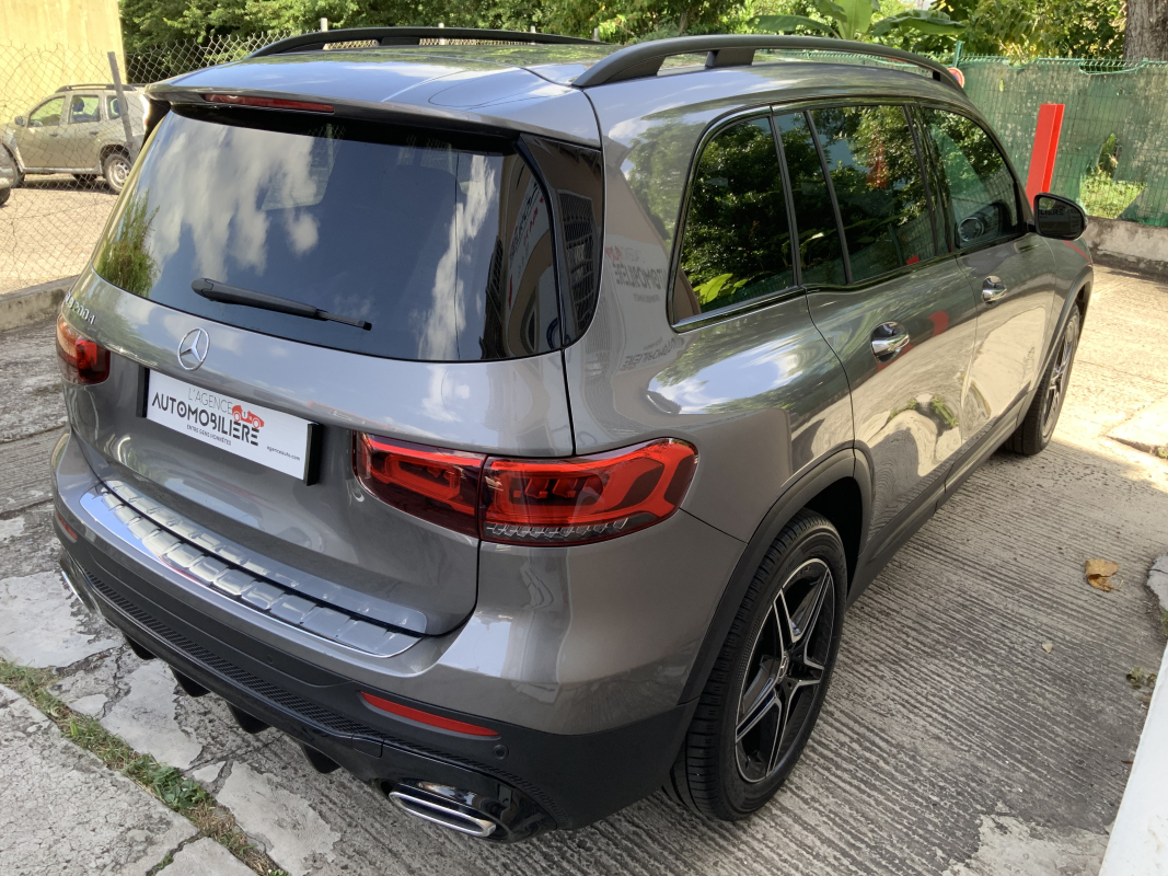 Mercedes GLB — 11