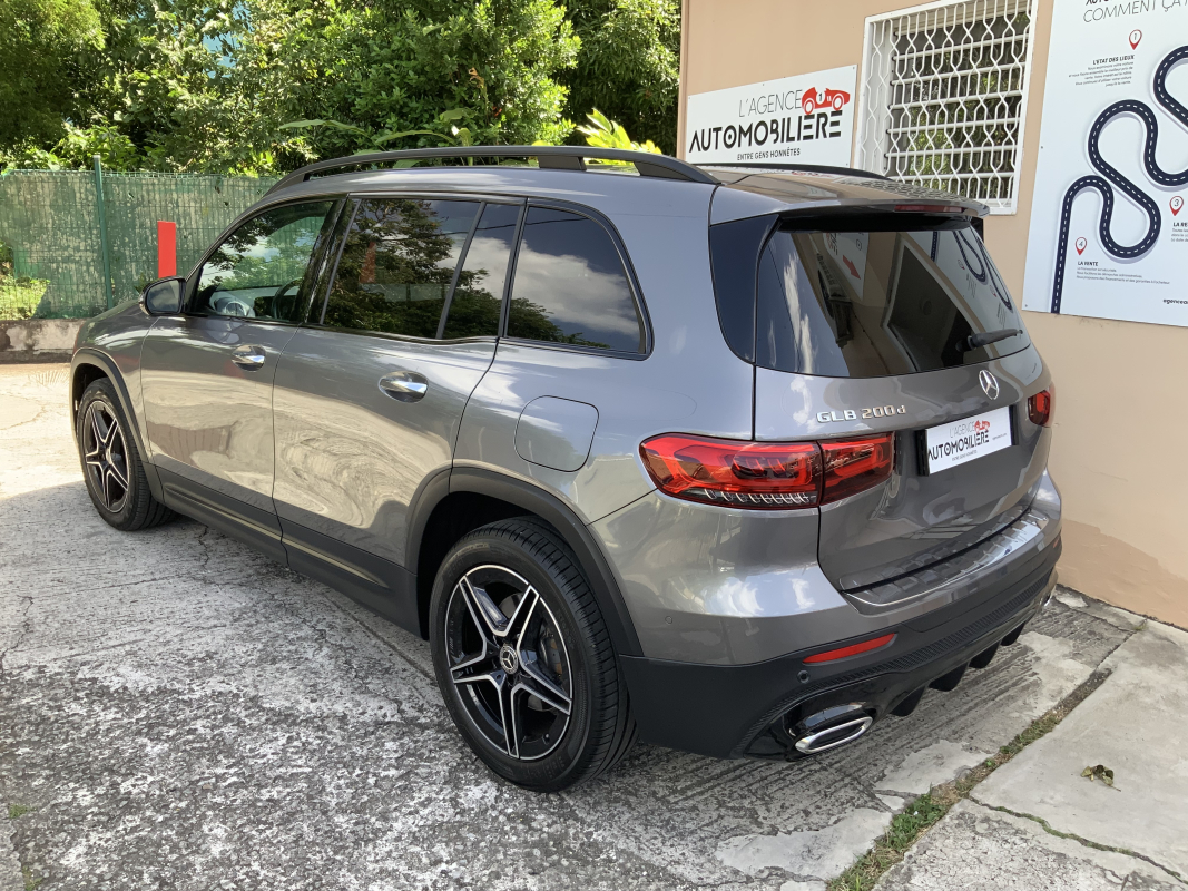 Mercedes GLB — 9