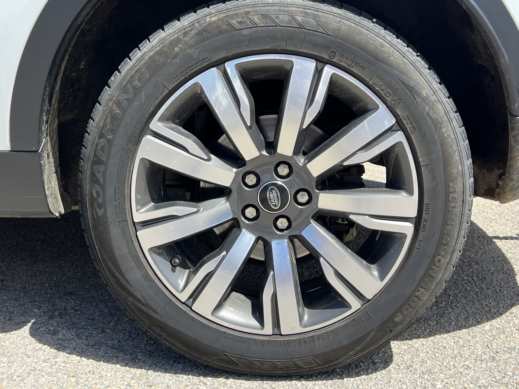 Land Rover Discovery Sport — 21