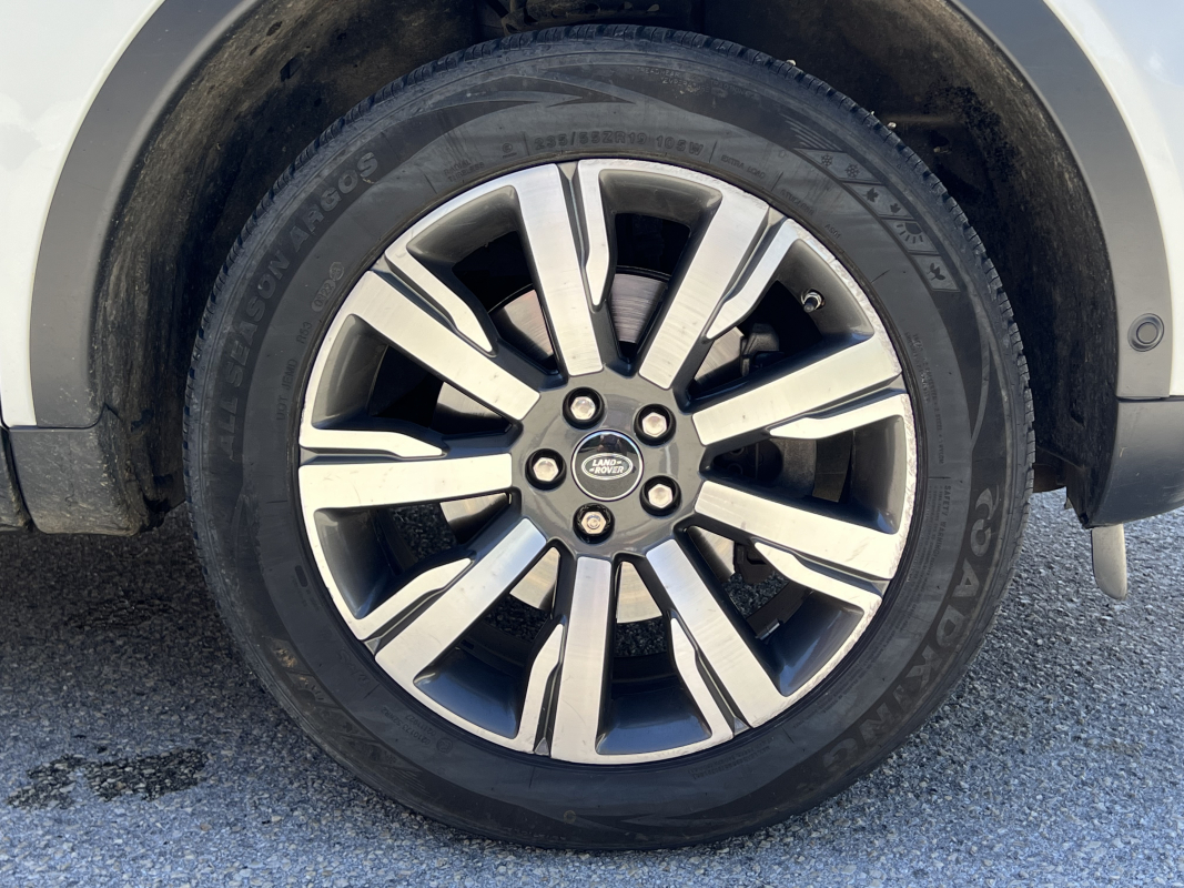 Land Rover Discovery Sport — 22