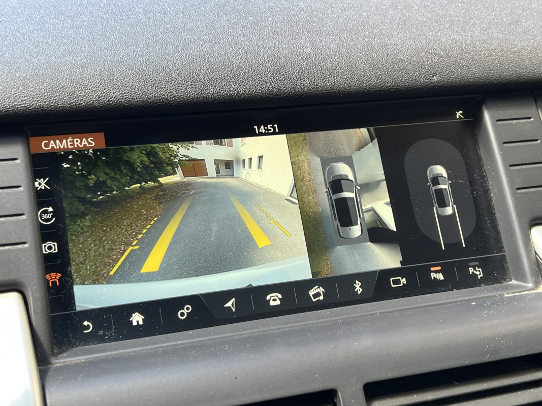 Land Rover Discovery Sport — 17