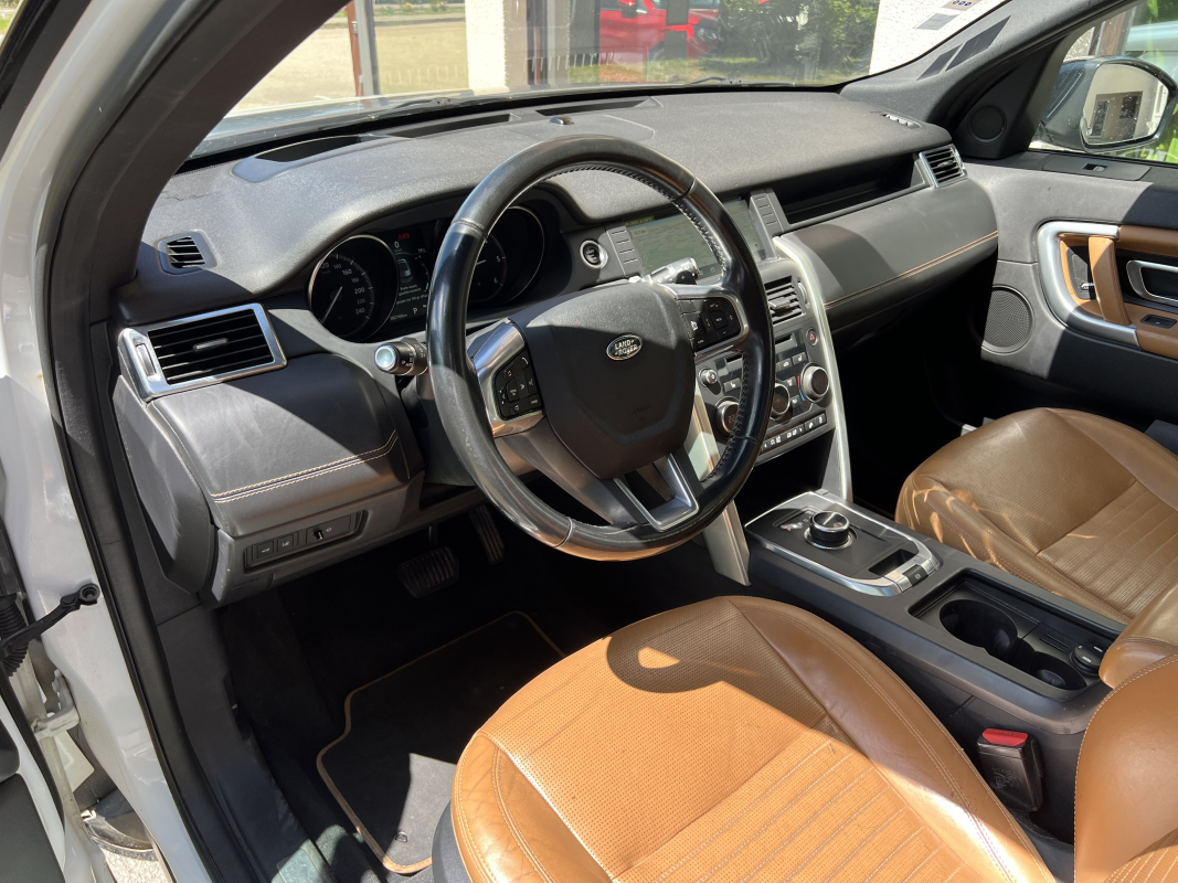 Land Rover Discovery Sport — 32