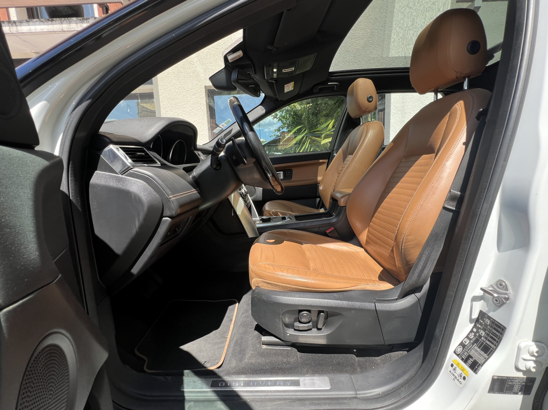 Land Rover Discovery Sport — 11