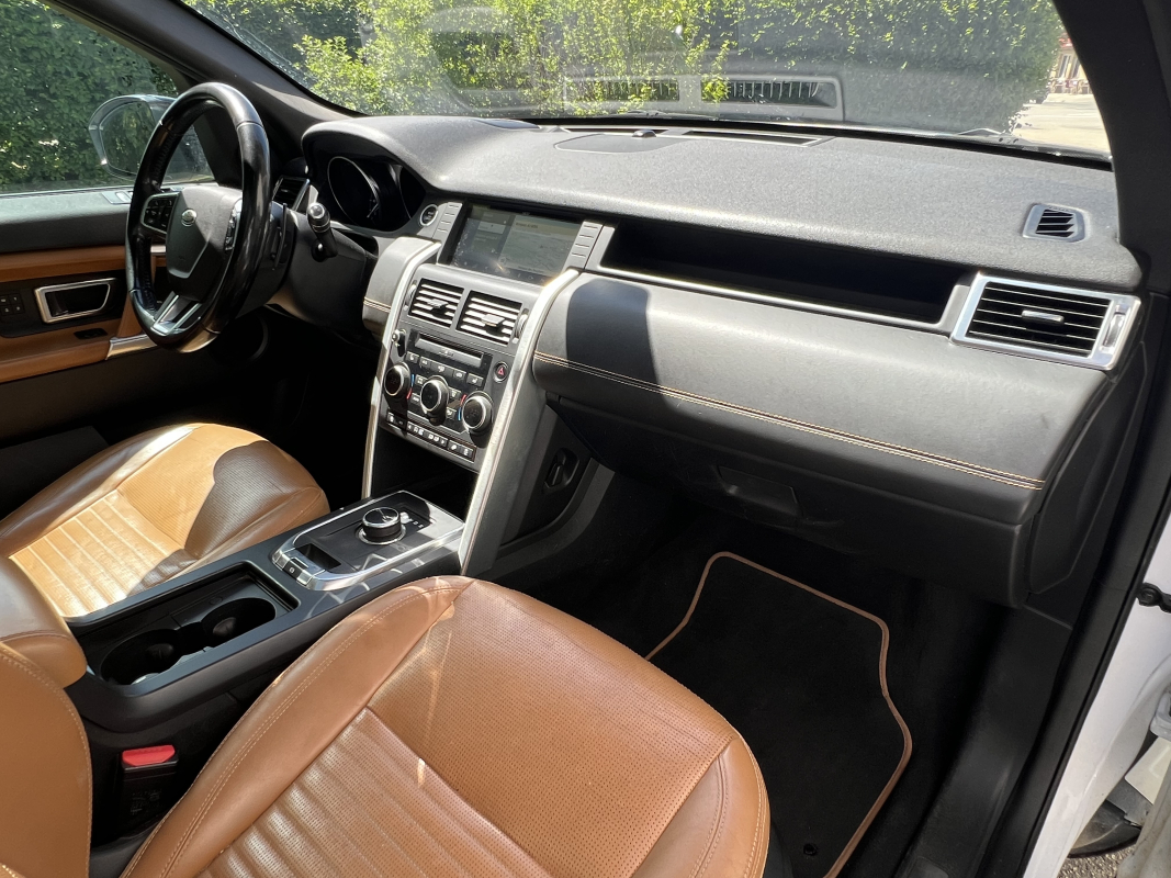 Land Rover Discovery Sport — 33
