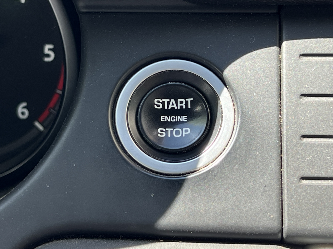Land Rover Discovery Sport — 28