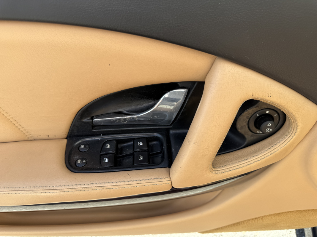 Maserati Quattroporte — 35