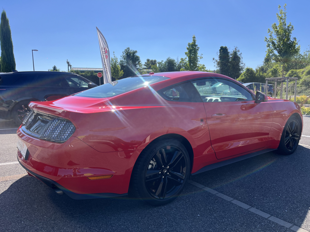Ford Mustang — 7
