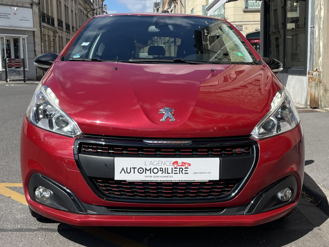 Peugeot 208 — 5