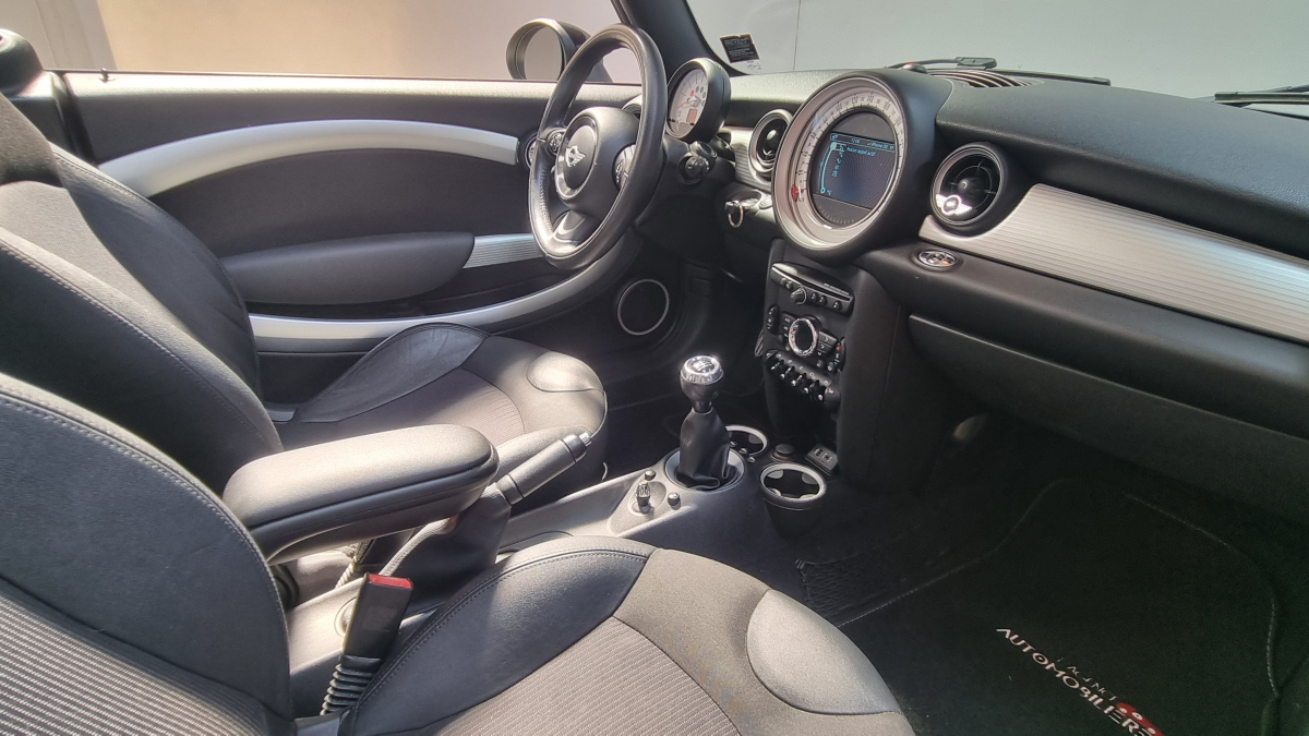 Mini Mini Cabriolet — 16