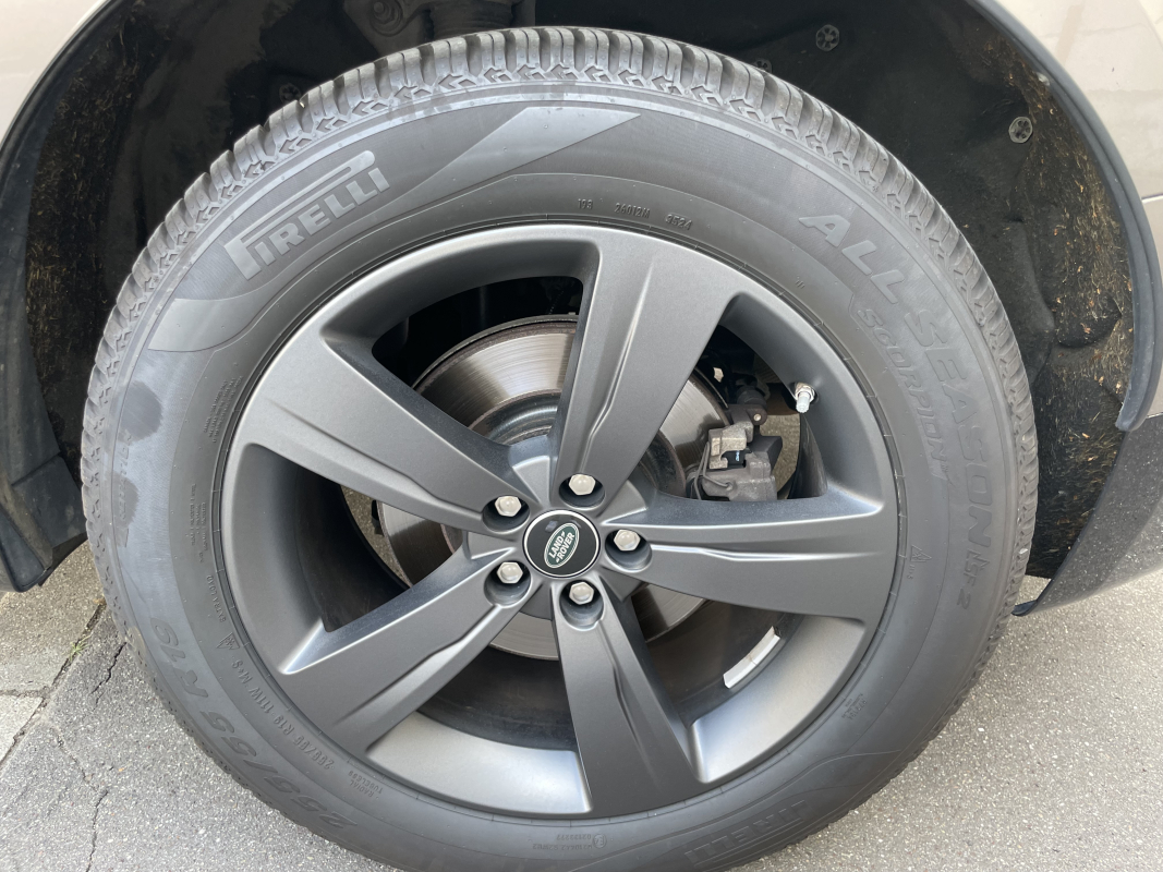 Land Rover Range Rover Velar — 25
