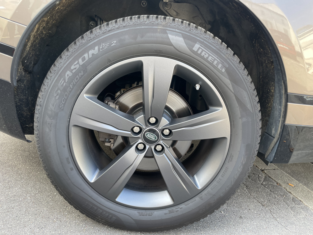 Land Rover Range Rover Velar — 26