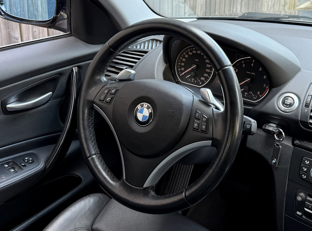 Bmw Série 1 — 6