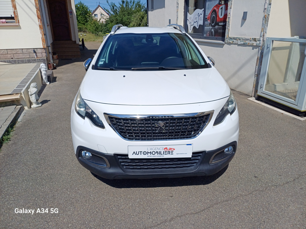 Peugeot 2008 — 3
