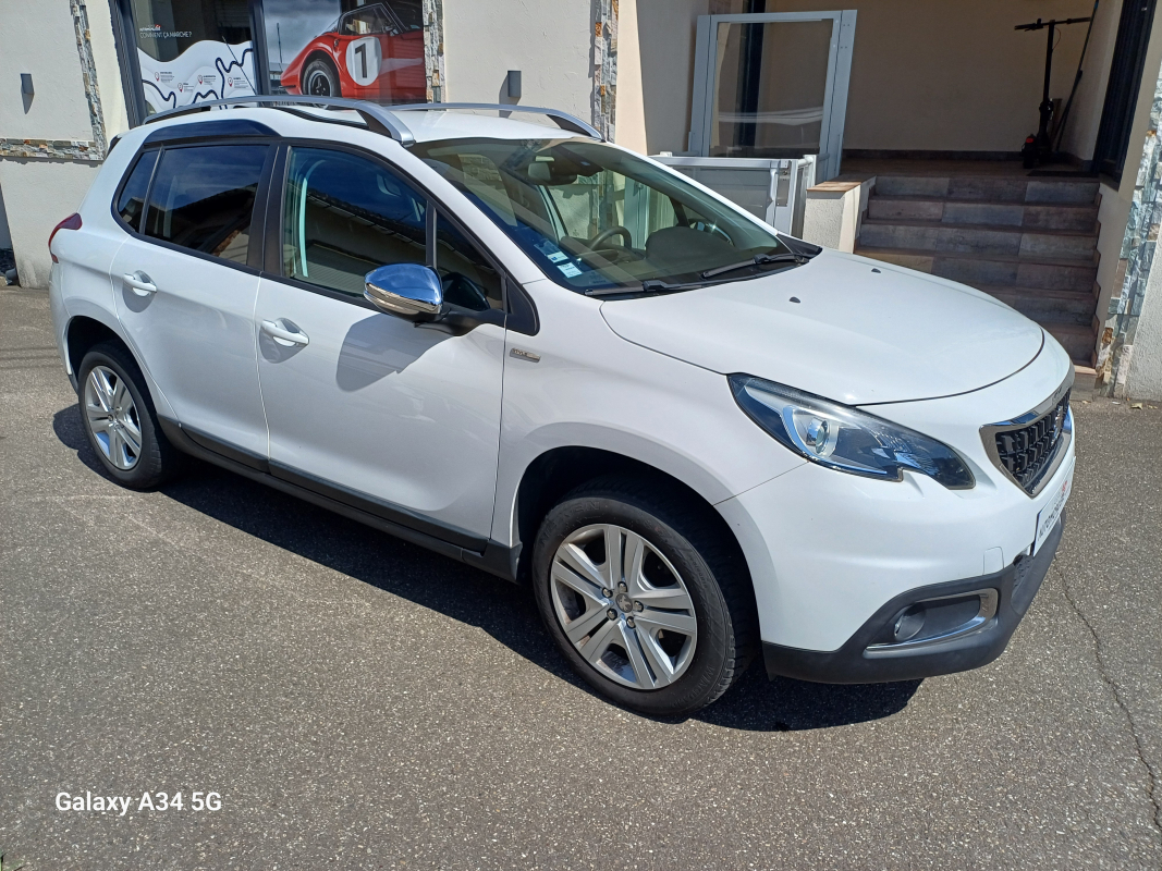 Peugeot 2008 — 11