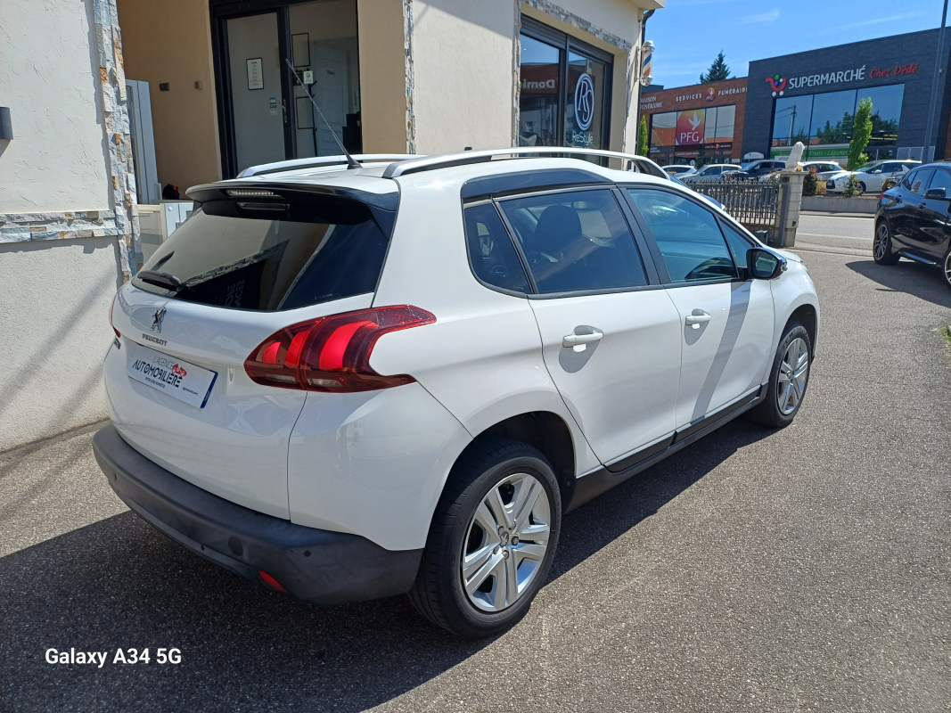 Peugeot 2008 — 9